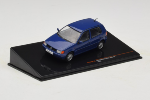 Volkswagen Polo Mk3 Sininen IXO 1:43 CLC579N Metalli — kuva 2 / 4
