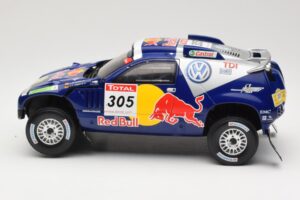Volkswagen Race Touareg #305 Volkswagen Motorsport M. Miller / R. Pitchford Dakar Rally 2009 Norev 1:18 188466 Metalli — kuva 4 / 7