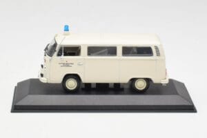 Volkswagen T2 Ambulance DRK Minichamps 1:43 400053090 Metalli