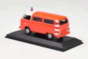Volkswagen T2 Bus Palokunta Frankfurt Punaiset Puskurit Minichamps 1:43 400053091-V1 Metalli — kuva 3 / 4