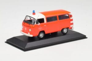Volkswagen T2 Bus Palokunta Frankfurt Minichamps 1:43 400053091-R Metalli — kuva 2 / 4