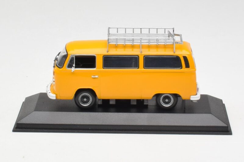 Volkswagen T2 Bus Keltainen Minichamps 1:43 400053002 Metalli