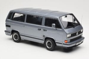 Volkswagen T3 Porsche B32 Minibus Sininen KK-Scale 1:18 KKDC180221 Metalli — kuva 4 / 6