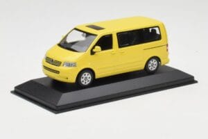 Volkswagen T5 Bus Keltainen Minichamps 1:43 842902111 Metalli — kuva 2 / 4