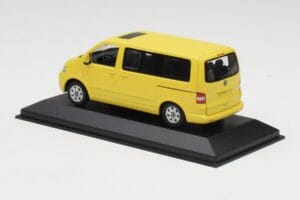 Volkswagen T5 Bus Keltainen Minichamps 1:43 842902111 Metalli — kuva 3 / 4