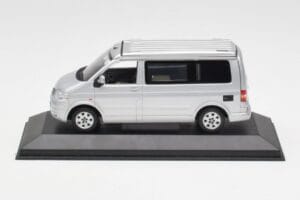 Volkswagen T5 California Hopea Minichamps 1:43 7H8099300GPA7W Metalli