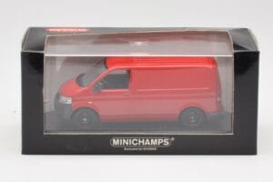 Volkswagen T5 Jakeluauto Punainen & Mustat Pyörät Minichamps 1:43 400052260-B Metalli — kuva 4 / 4