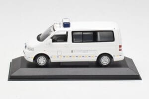Volkswagen T5 Multivan Bundeswehr Ensihoitolääkäri Prototyyppi Minichamps 1:43 400052291-P1 Metalli