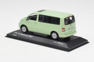 Volkswagen T5 Multivan California Limeenvihreä Minichamps 1:43 400052201 Metalli — kuva 3 / 4