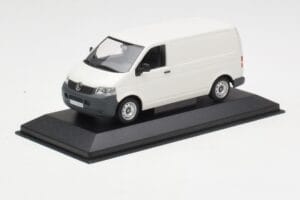 Volkswagen T5 Transporter Valkoinen Minichamps 1:43 T5002-B Metalli — kuva 2 / 4