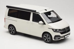 Volkswagen T6.1 California Ocean Candy White Otto 1:18 OT488 Hartsi — kuva 4 / 6