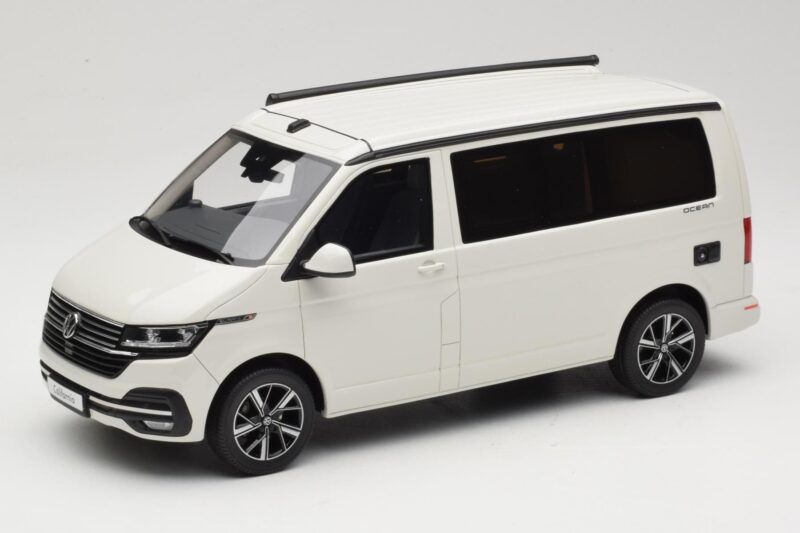 Volkswagen T6.1 California Ocean Candy White Otto 1:18 OT488 Hartsi