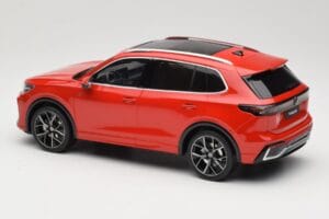 Volkswagen Tiguan eTSI R-Line Persimmon Red Metallic Otto 1:18 OT489 Hartsi — kuva 5 / 6