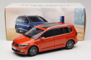 Volkswagen Touran 5T Oranssi Paudi Model 1:18 ZVE000003ORA Metalli — kuva 8 / 8
