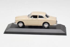 Volvo 121 Amazon Beige Minichamps 1:43 940171002 Metalli