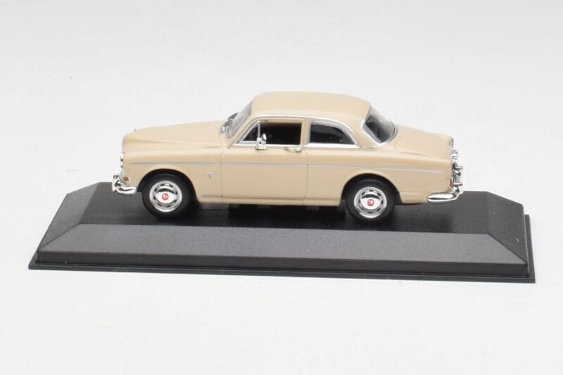 Volvo 121 Amazon Beige Minichamps 1:43 940171002 Metalli