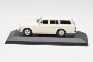 Volvo 121 Amazon Farmari Valkoinen Minichamps 1:43 430171010 Metalli