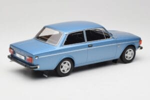 Volvo 142 Vaaleansininen MCG 1:18 MCG18444 Metalli — kuva 2 / 6