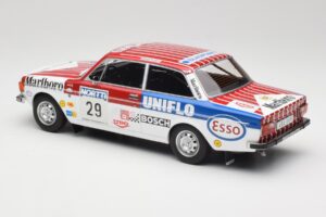 Volvo 142 #29 M. Alen / I. Kivimaki Rally 1000 Lakes 1973 MCG 1:18 MCG18528R Metalli — kuva 5 / 6