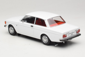 Volvo 142 Valkoinen MCG 1:18 MCG18445 Metalli — kuva 5 / 6