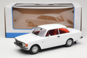 Volvo 142 Valkoinen MCG 1:18 MCG18445 Metalli — kuva 6 / 6