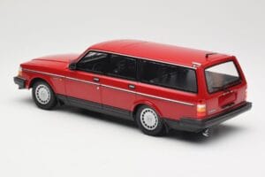 Volvo 240 GL Farmari Punainen Minichamps 1:18 155171411 Metalli — kuva 5 / 6