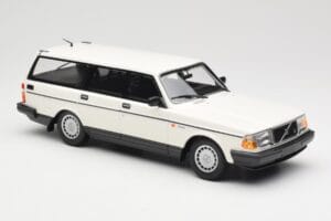 Volvo 240 GL Farmari Valkoinen Minichamps 1:18 155171412 Metalli — kuva 4 / 6
