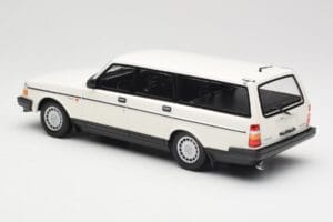 Volvo 240 GL Farmari Valkoinen Minichamps 1:18 155171412 Metalli — kuva 5 / 6