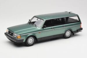 Volvo 240 GL Estate Green Metallic Minichamps 1:18 155171410 Metalli