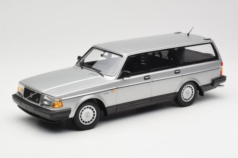 Volvo 240 GL Estate Hopea Minichamps 1:18 155171416 Metalli