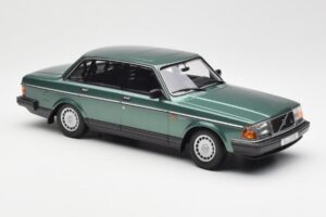Volvo 240 GL Vihreä Metallic Minichamps 1:18 155171400 Metalli — kuva 4 / 6