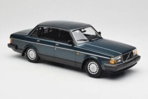 Volvo 240 GL Petrol Metallic Minichamps 1:18 155171407 Metalli — kuva 4 / 6