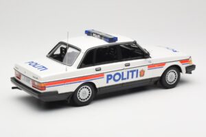 Volvo 240 GL Politi Norway Minichamps 1:18 155171491 Metalli — kuva 2 / 6