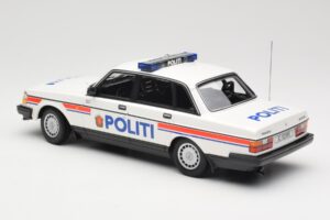 Volvo 240 GL Politi Norway Minichamps 1:18 155171491 Metalli — kuva 5 / 6