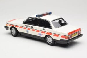 Volvo 240 GL Politie Netherlands Minichamps 1:18 155171498 Metalli — kuva 5 / 6