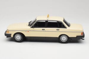 Volvo 240 GL Taxi Minichamps 1:18 155171494 Metalli — kuva 3 / 6