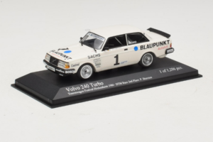 Volvo 240 Turbo #1 P. Stureson IPS Motorsport DTM 1986 Minichamps 1:43 400861701 Metalli — kuva 2 / 4