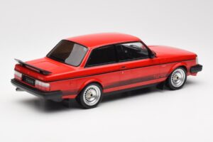 Volvo 240 Turbo Punainen Custom IXO 1:18 18CMC177 Metalli — kuva 2 / 5