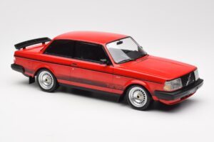 Volvo 240 Turbo Punainen Custom IXO 1:18 18CMC177 Metalli — kuva 4 / 5