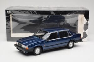 Volvo 740 GL Dark Blue Metallic Minichamps 1:18 155171701 Metalli — kuva 6 / 6
