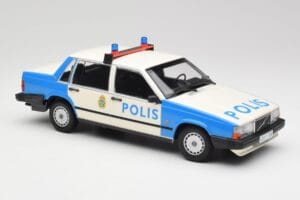 Volvo 740 GL Ruotsin Poliisi Minichamps 1:18 155171791 Metalli — kuva 4 / 6