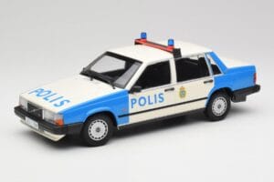 Volvo 740 GL Ruotsin Poliisi Minichamps 1:18 155171791 Metalli