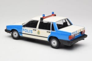 Volvo 740 GL Ruotsin Poliisi Minichamps 1:18 155171791 Metalli — kuva 5 / 6