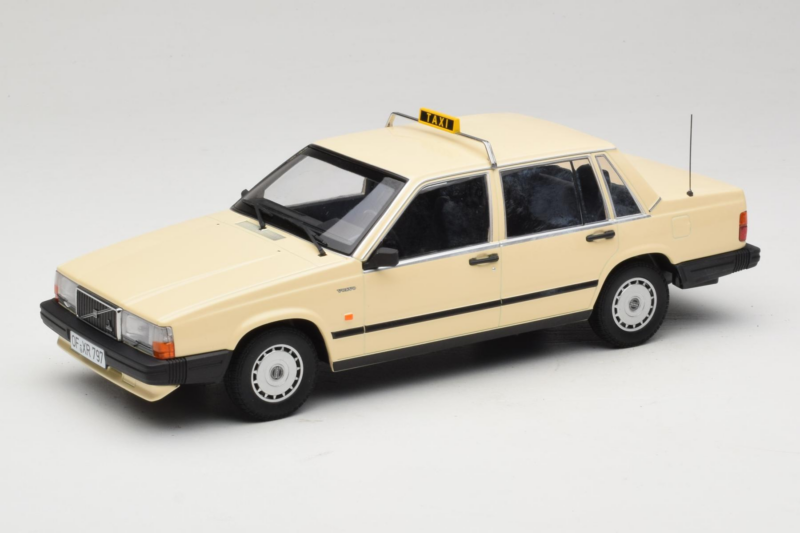 Volvo 740 GL Taxi Saksa Minichamps 1:18 155171792 Metalli