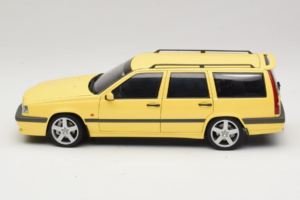 Volvo 850 T-5R Farmari Cream Yellow AUTOart 1:18 79506 Metalli — kuva 4 / 8