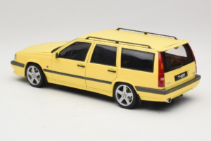 Volvo 850 T-5R Farmari Cream Yellow AUTOart 1:18 79506 Metalli — kuva 7 / 8