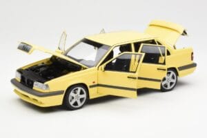 Volvo 850 T-5R Keltainen AUTOart 1:18 79501 Metalli — kuva 2 / 8