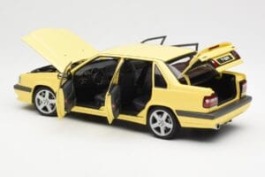 Volvo 850 T-5R Keltainen AUTOart 1:18 79501 Metalli — kuva 5 / 8