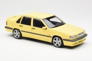 Volvo 850 T-5R Keltainen AUTOart 1:18 79501 Metalli — kuva 6 / 8