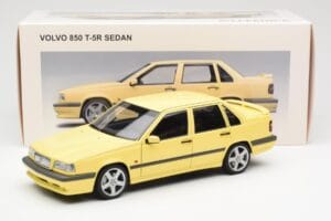 Volvo 850 T-5R Keltainen AUTOart 1:18 79501 Metalli — kuva 8 / 8